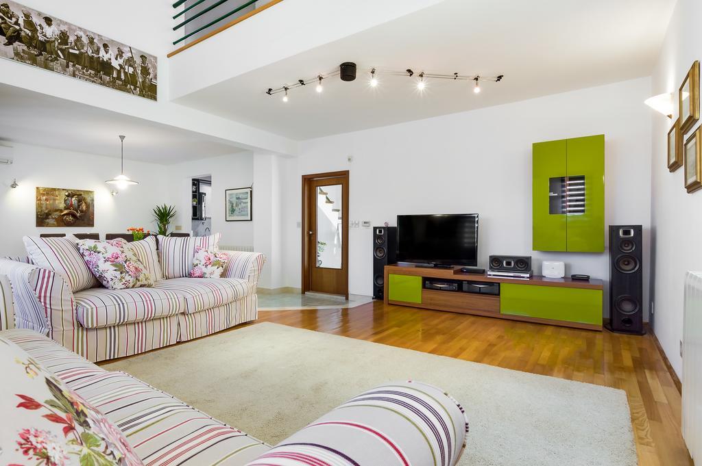 Kuca Za Odmor Kuzmanic Villa Kastela Luaran gambar